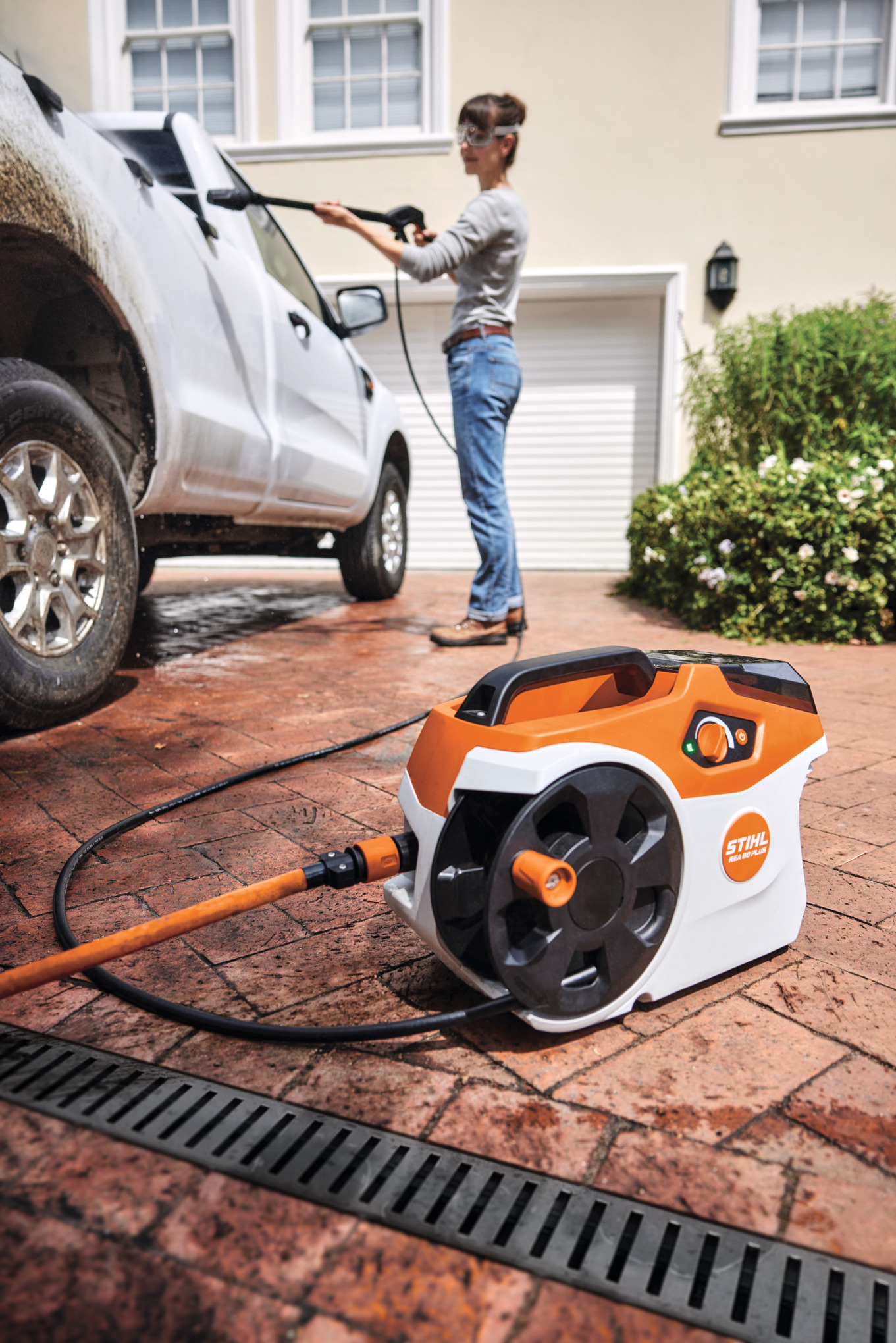 REA 60 PLUS Cordless Pressure Washer tool only
