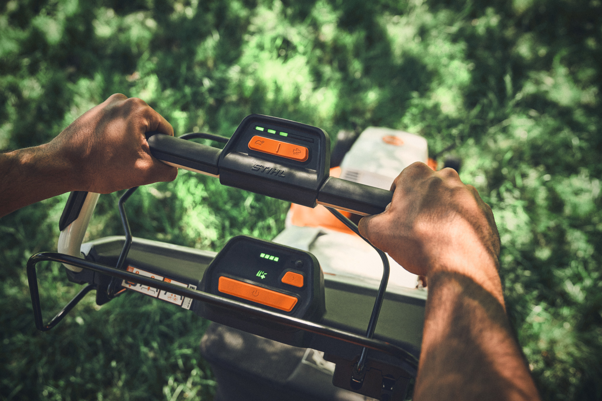 RMA 756 V Cordless Lawn Mower tool only