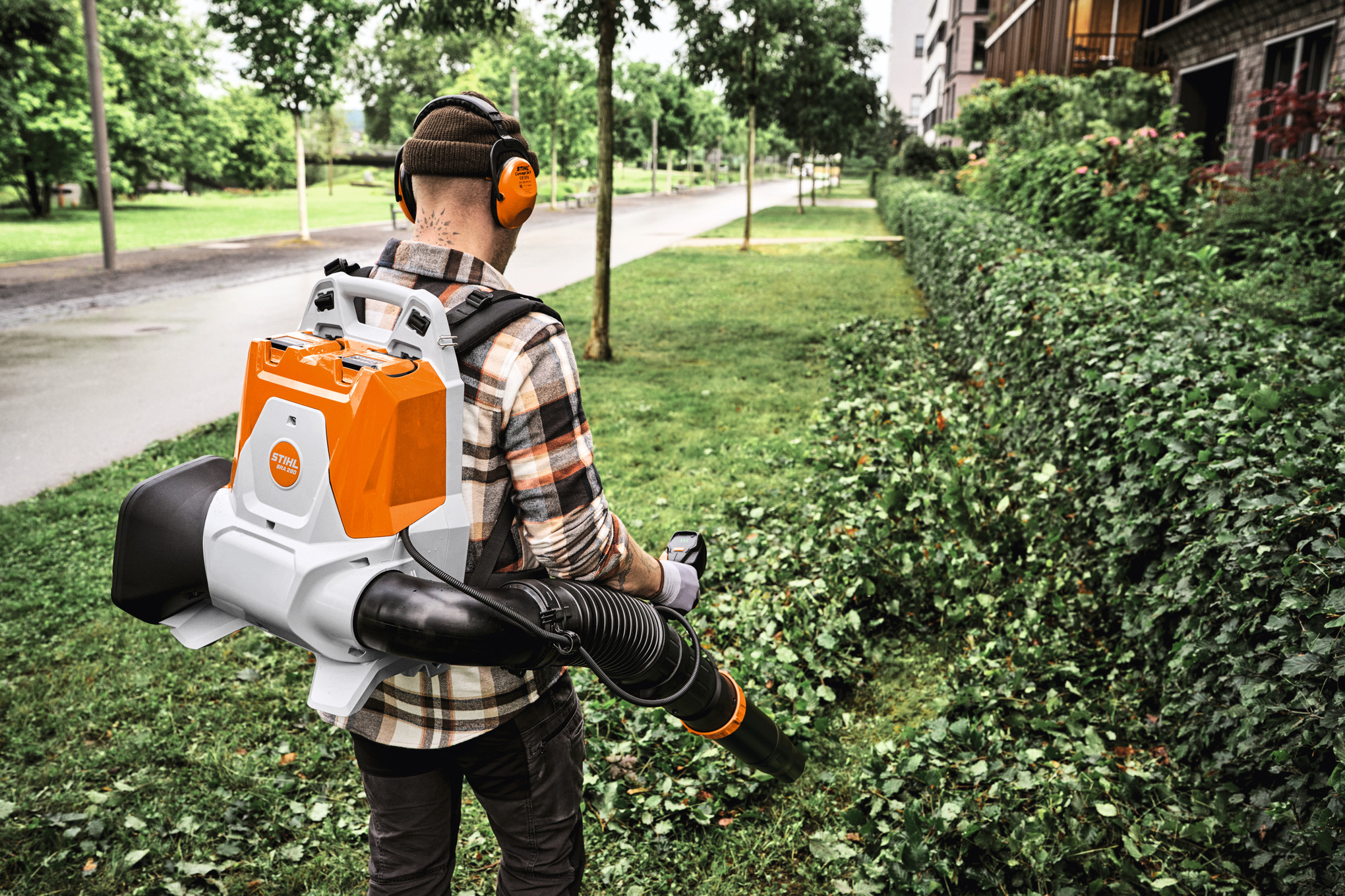 BRA 280 B Cordless Backpack Blower tool only