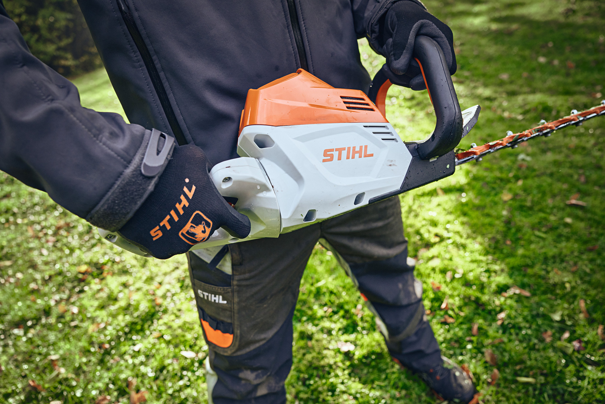 HSA 100 Cordless Hedge Trimmer tool only