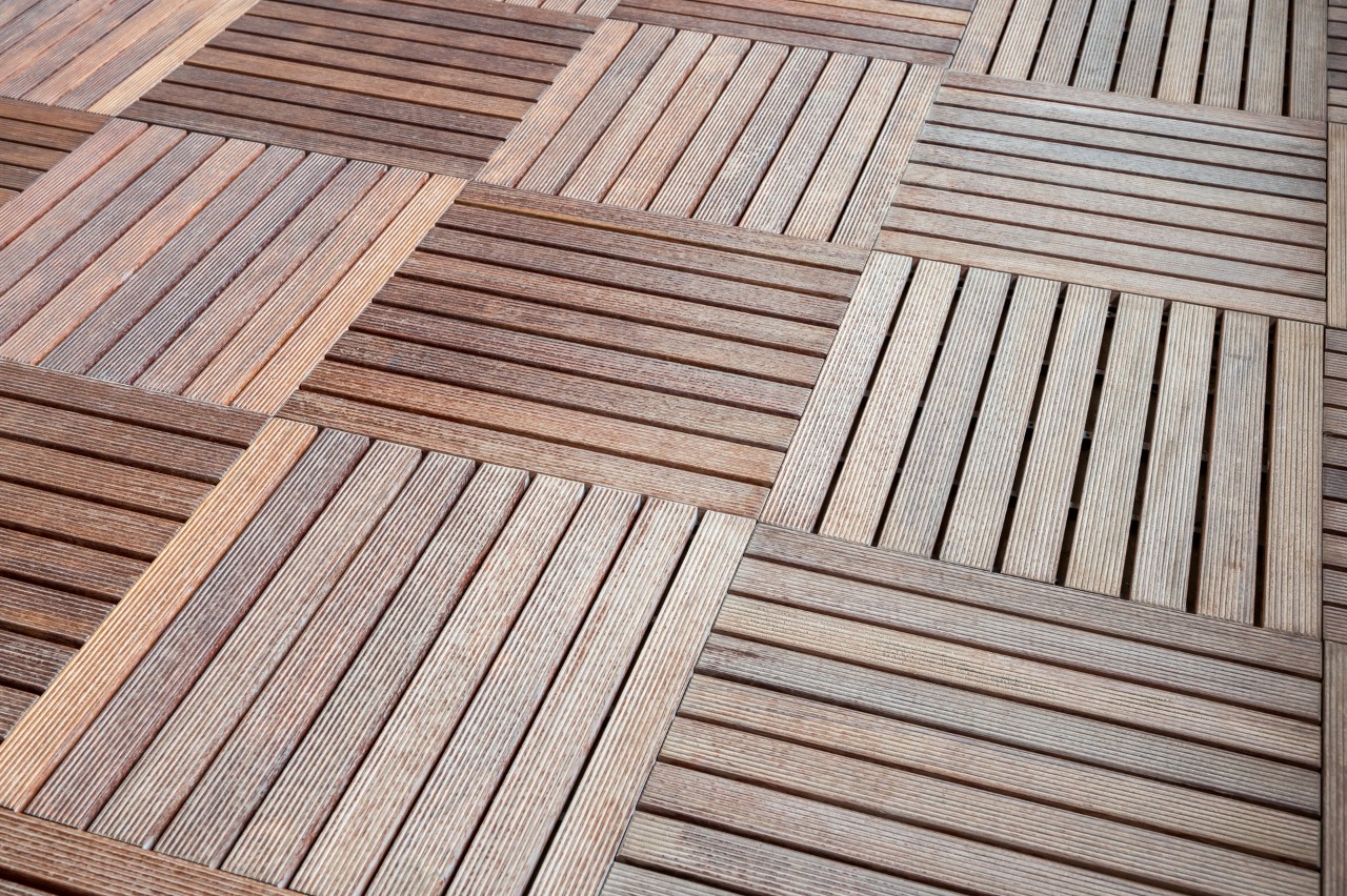 Weatherproof wooden tiles for a roof terrace
